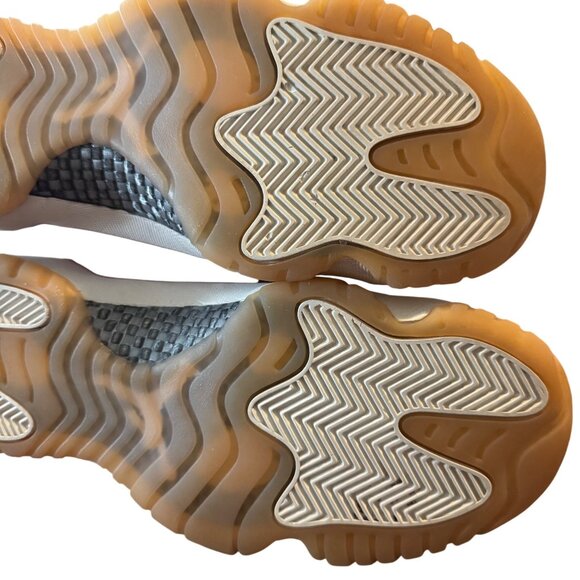 Air Jordan 11 Retro Low Rose Gold Women's Size 9 Sneakers - Picture 14 of 15